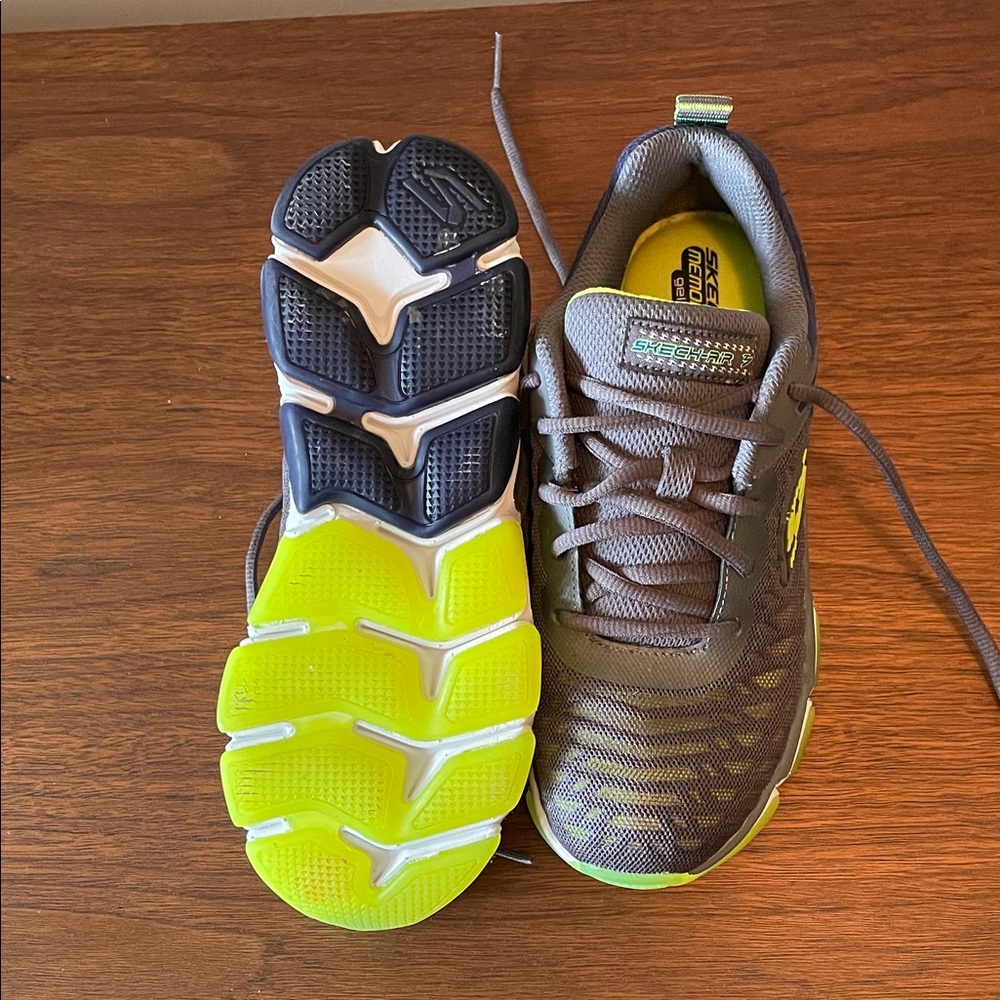 Boys Skechers Sneakers in Gray and Neon Green - Picture 5 of 11